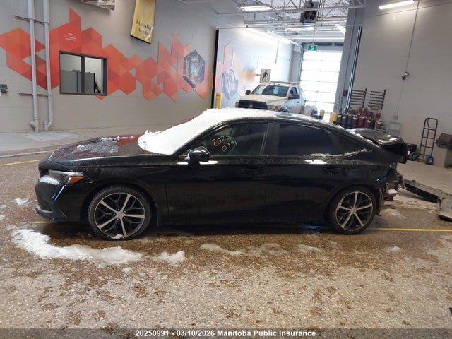 2HGFE1F92NH003915 Honda Civic Touring