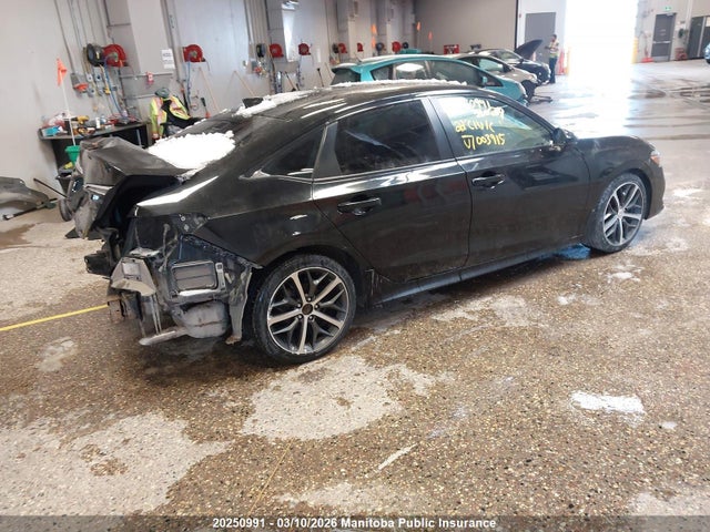 2HGFE1F92NH003915 Honda Civic Touring