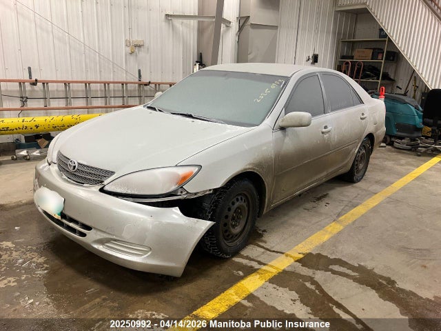 2002 Toyota Camry Le მანქანა იყიდება აუქციონზე, vin: 4T1BE32K32U607205, აუქციონის ნომერი: 20250992