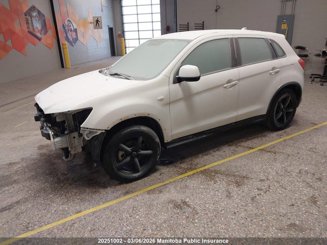 JA4AH3AU1GZ605564 Mitsubishi RVR ES
