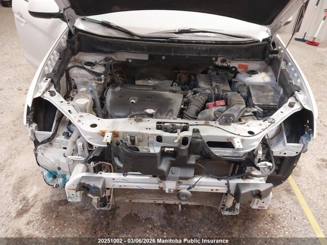 JA4AH3AU1GZ605564 Mitsubishi RVR ES