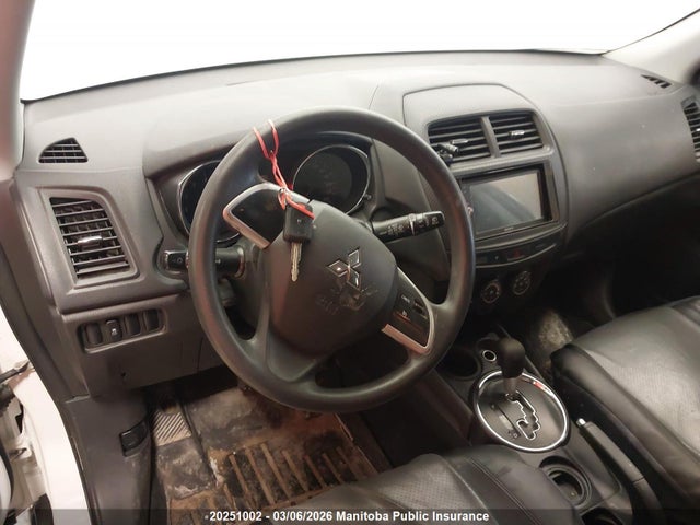 JA4AH3AU1GZ605564 Mitsubishi RVR ES