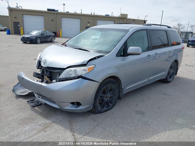 20251015 :رقم المزاد ، 5TDJK3DC2ES087828 vin ، 2014 Toyota Sienna Le V6 مزاد بيع