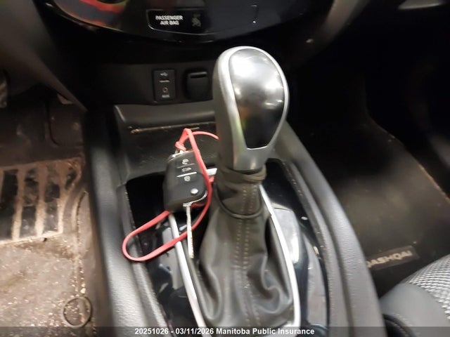 JN1BJ1CR4HW114343 Nissan Qashqai Sv