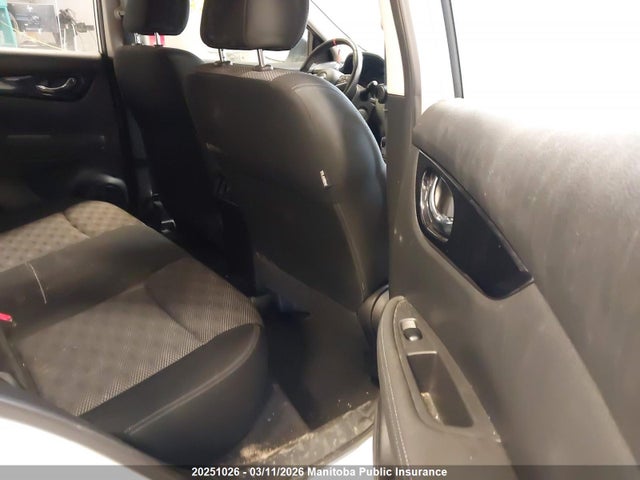 JN1BJ1CR4HW114343 Nissan Qashqai Sv