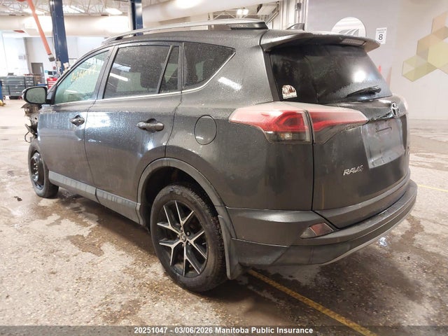 Toyota RAV4 SE 2017 2T3JFREV7HW572329 Image 3