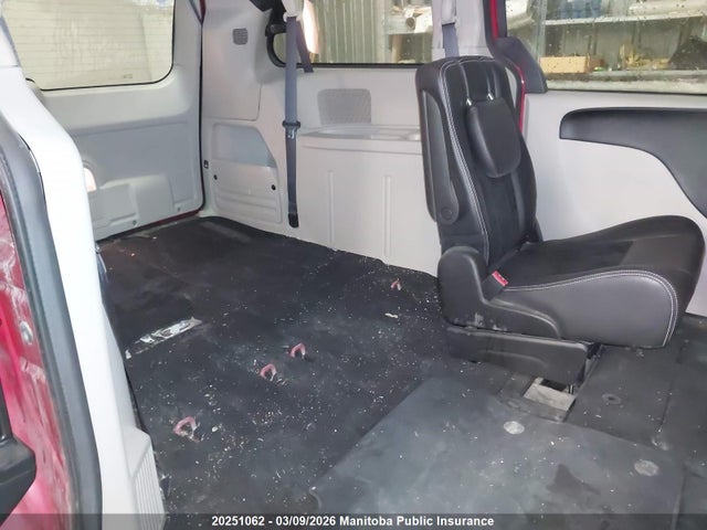 20251062 :رقم المزاد ، 2C4RDGBG7GR216460 vin ، 2016 Dodge Grand Caravan Sxt مزاد بيع