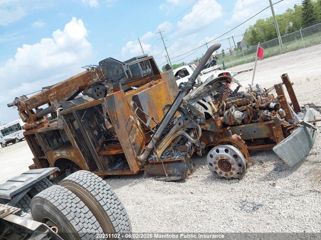 2011 Freightliner M2 106 Medium Duty მანქანა იყიდება აუქციონზე, vin: 1FVACWBS9BDAW7812, აუქციონის ნომერი: 20251102