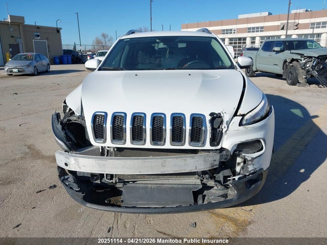 20251114 :رقم المزاد ، 1C4PJMCS9HW631189 vin ، 2017 Jeep Cherokee North مزاد بيع
