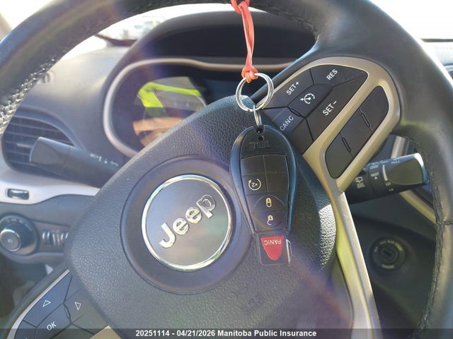 20251114 :رقم المزاد ، 1C4PJMCS9HW631189 vin ، 2017 Jeep Cherokee North مزاد بيع