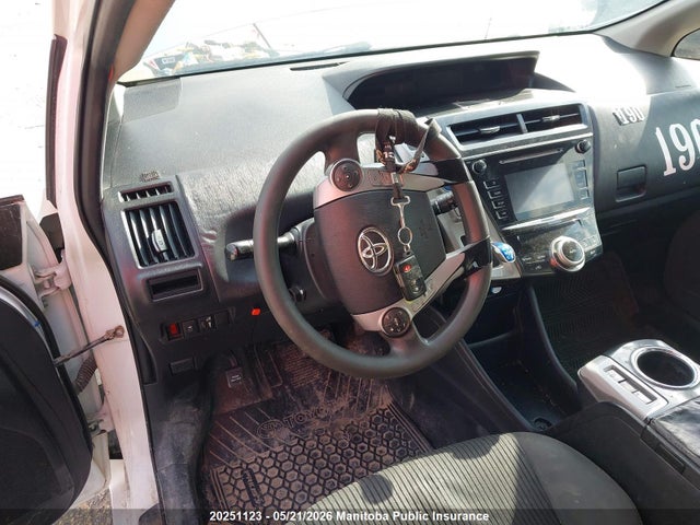 JTDZN3EU5GJ041699 Toyota PRIUS V