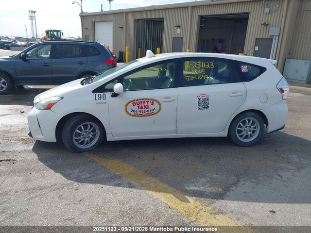 JTDZN3EU5GJ041699 Toyota PRIUS V