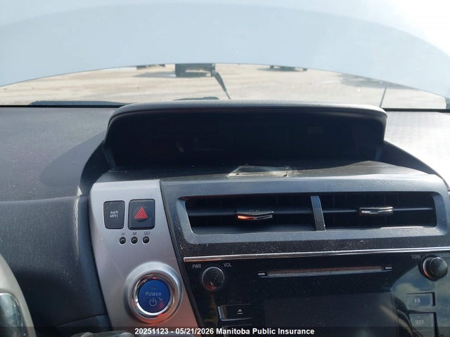 JTDZN3EU5GJ041699 Toyota PRIUS V