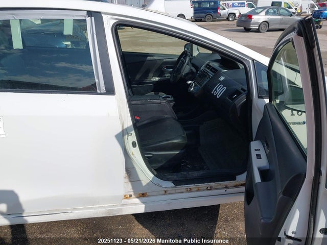 JTDZN3EU5GJ041699 Toyota PRIUS V