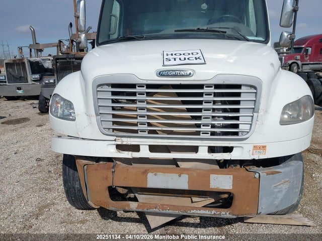 20251134 :رقم المزاد ، 1FVACYBS9CHBW2876 vin ، 2012 Freightliner M2106 مزاد بيع