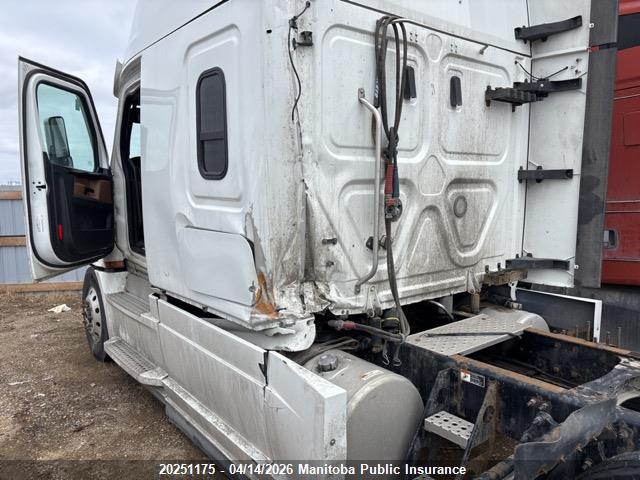 Freightliner Conventional 2021 1FUJHHDR5MLMM2242 Image 6