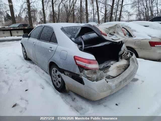 20251238 :رقم المزاد ، 4T1BF3EK1AU088579 vin ، 2010 Toyota Camry مزاد بيع