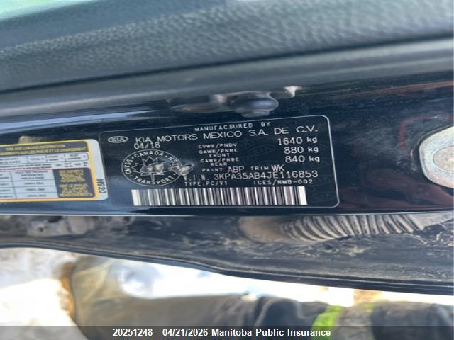 3KPA35AB4JE116853 KIA Rio5 Ex