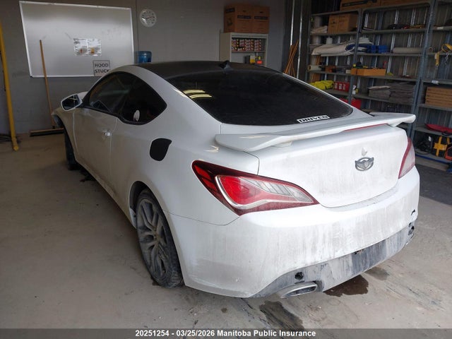 KMHHT6KJ1GU137482 Hyundai Genesis V6
