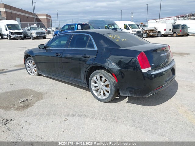 2018 Chrysler 300 Limited მანქანა იყიდება აუქციონზე, vin: 2C3CCARG5JH226725, აუქციონის ნომერი: 20251278
