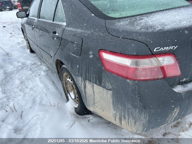 20251285 :رقم المزاد ، 4T1BE46K47U026612 vin ، 2007 Toyota Camry Le مزاد بيع