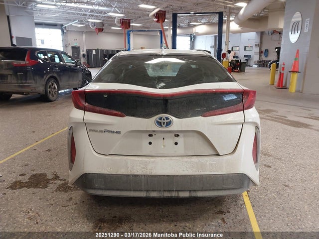 20251290 :رقم المزاد ، JTDKARFP3J3091439 vin ، 2018 Toyota Prius Prime مزاد بيع