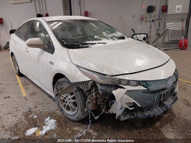 20251290 :رقم المزاد ، JTDKARFP3J3091439 vin ، 2018 Toyota Prius Prime مزاد بيع