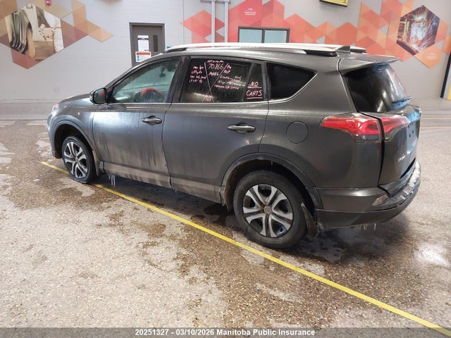 20251327 :رقم المزاد ، 2T3BFREV3HW685473 vin ، 2017 Toyota Rav4 Le مزاد بيع