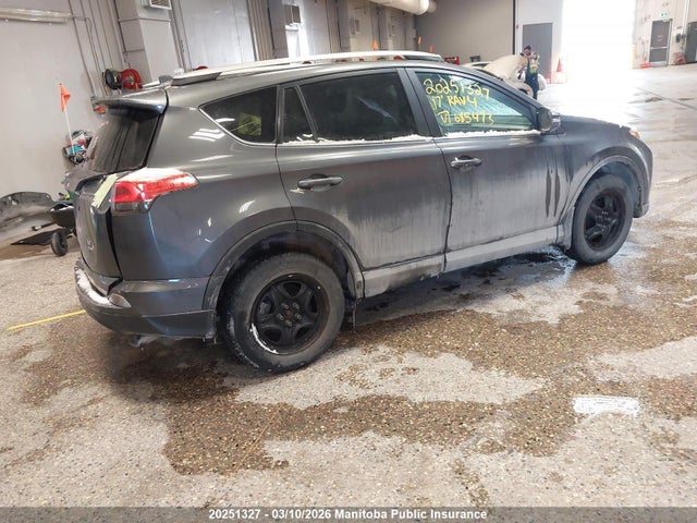20251327 :رقم المزاد ، 2T3BFREV3HW685473 vin ، 2017 Toyota Rav4 Le مزاد بيع