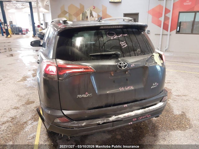 20251327 :رقم المزاد ، 2T3BFREV3HW685473 vin ، 2017 Toyota Rav4 Le مزاد بيع