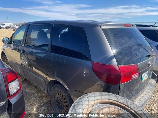 2005 Toyota Sienna Ce V6 მანქანა იყიდება აუქციონზე, vin: 5TDZA29C15S257072, აუქციონის ნომერი: 20251358