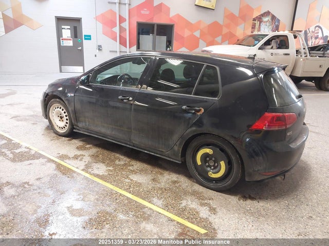 20251359 :رقم المزاد ، 3VW4T7AU3FM088774 vin ، 2015 Volkswagen Gti 2.0t مزاد بيع