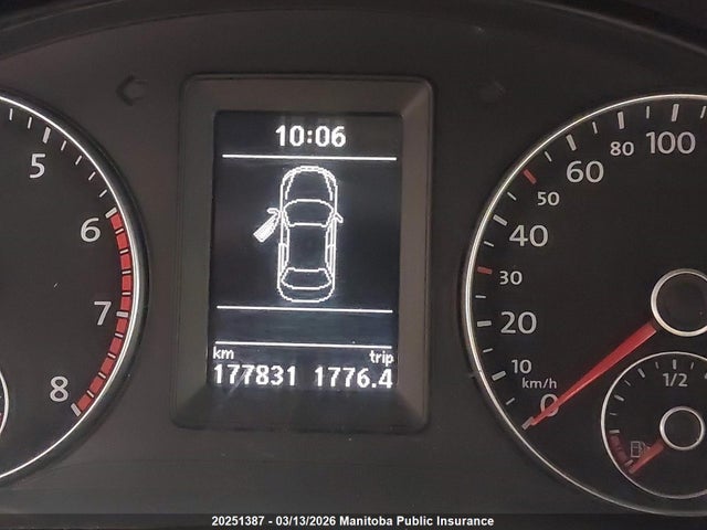 20251387 :رقم المزاد ، WVWHA7AH7AV010543 vin ، 2010 Volkswagen Eos 2.0t مزاد بيع