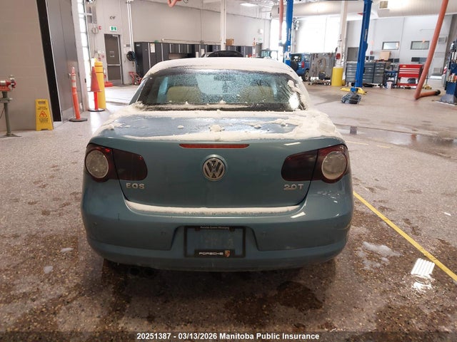 20251387 :رقم المزاد ، WVWHA7AH7AV010543 vin ، 2010 Volkswagen Eos 2.0t مزاد بيع