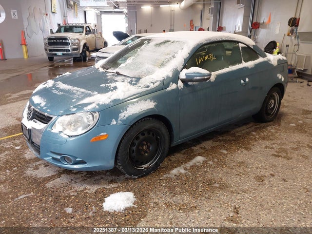 20251387 :رقم المزاد ، WVWHA7AH7AV010543 vin ، 2010 Volkswagen Eos 2.0t مزاد بيع