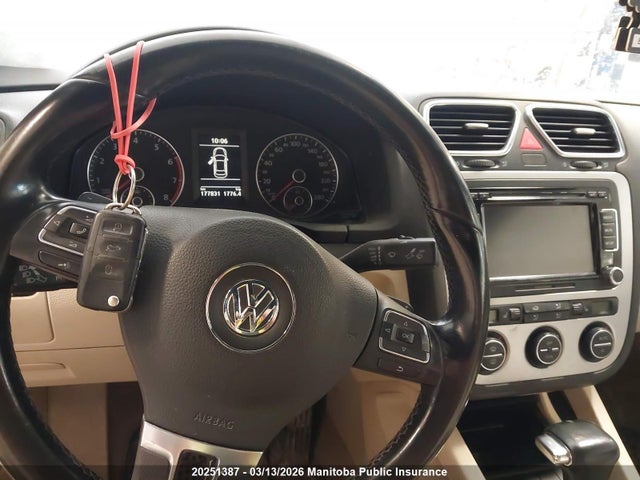 20251387 :رقم المزاد ، WVWHA7AH7AV010543 vin ، 2010 Volkswagen Eos 2.0t مزاد بيع