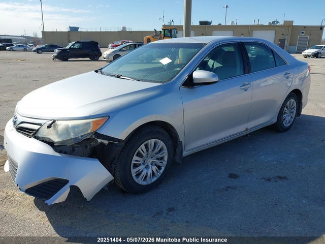 20251404 :رقم المزاد ، 4T1BF1FK7CU085949 vin ، 2012 Toyota Camry Le مزاد بيع