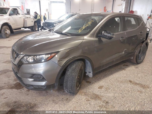 JN1BJ1AW5NW473799 Nissan Qashqai S