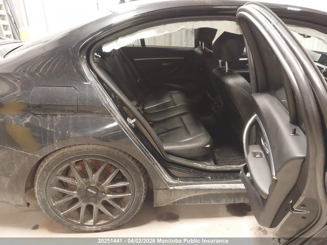 20251441 :رقم المزاد ، WBA8D9C59JA614539 vin ، 2018 Bmw 330i Xdrive مزاد بيع