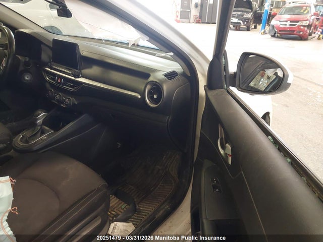 20251479 :رقم المزاد ، 3KPF24AD2ME275394 vin ، 2021 Kia Forte Lx مزاد بيع
