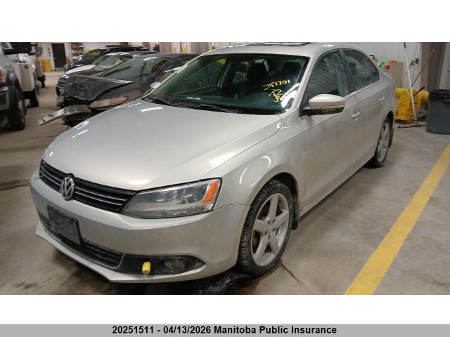20251511 :رقم المزاد ، 3VWLL7AJ8BM084795 vin ، 2011 Volkswagen Jetta 2.0 Tdi مزاد بيع