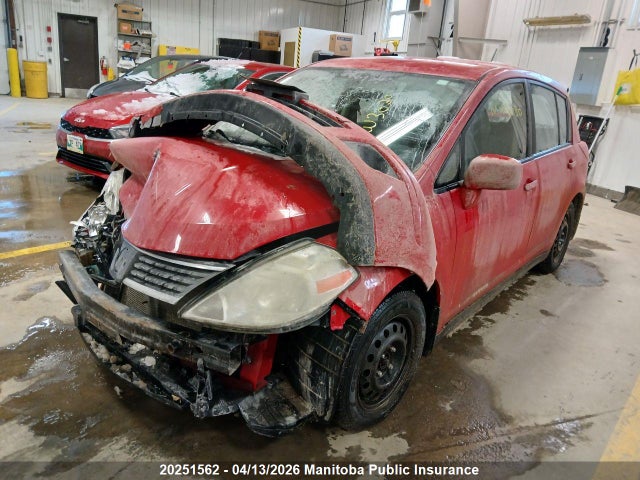 20251562 :رقم المزاد ، 3N1BC13E19L352701 vin ، 2009 Nissan Versa 1.8 Sl مزاد بيع