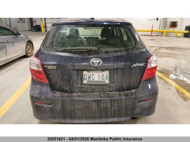 20251621 :رقم المزاد ، 2T1KU4EE6AC205239 vin ، 2010 Toyota Matrix مزاد بيع