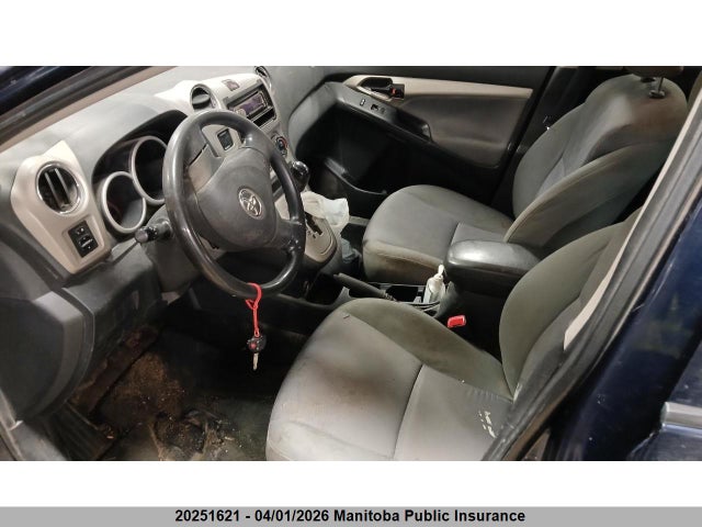 20251621 :رقم المزاد ، 2T1KU4EE6AC205239 vin ، 2010 Toyota Matrix مزاد بيع
