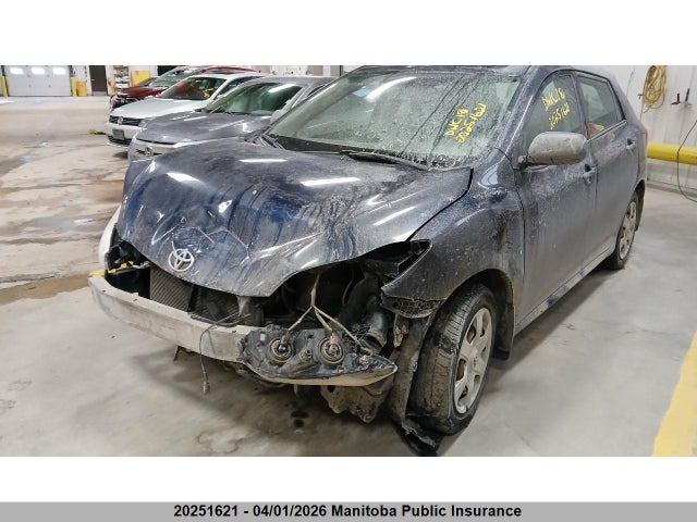20251621 :رقم المزاد ، 2T1KU4EE6AC205239 vin ، 2010 Toyota Matrix مزاد بيع