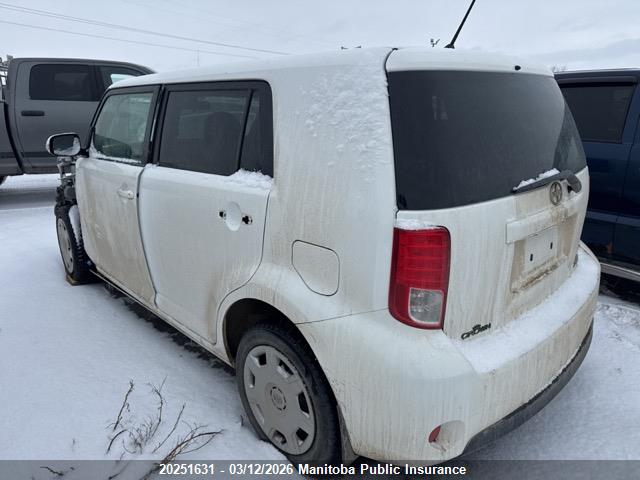 Scion XB 2014 JTLZE4FEXEJ055497 Image 3