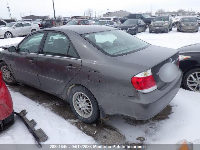 2006 Toyota Camry Xle V6 მანქანა იყიდება აუქციონზე, vin: 4T1BF30K26U631064, აუქციონის ნომერი: 20251645
