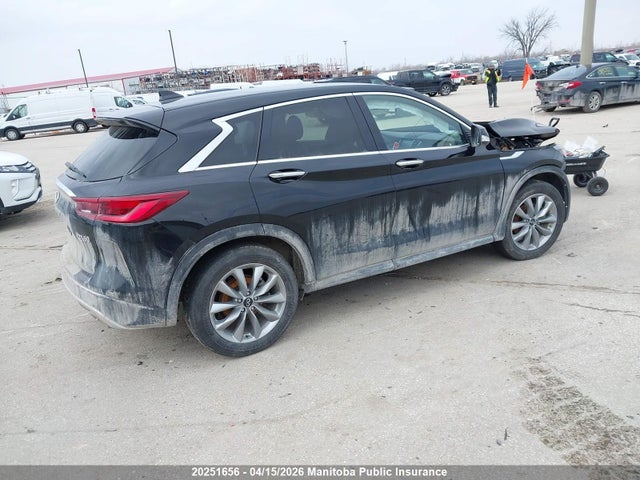20251656 :رقم المزاد ، 3PCAJ5AB9NF110441 vin ، 2022 Infiniti Qx50 Essential 2.0t مزاد بيع