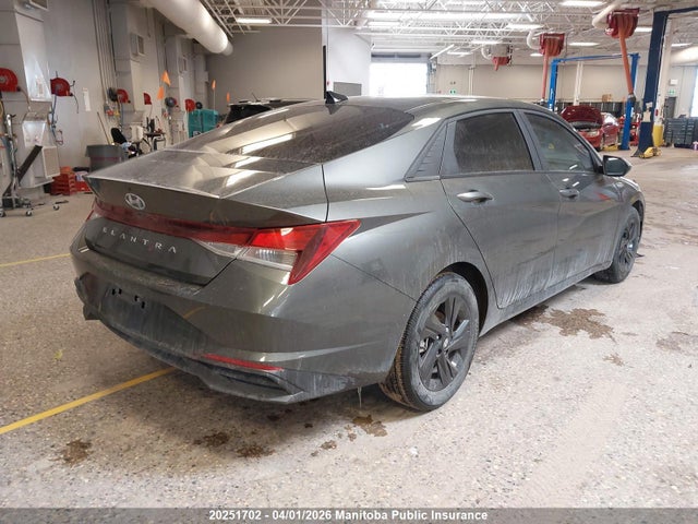 20251702 :رقم المزاد ، KMHLM4AG1PU532067 vin ، 2023 Hyundai Elantra Preferred مزاد بيع