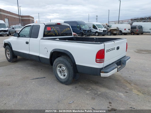 20251736 :رقم المزاد ، 1B7GL22X11S245696 vin ، 2001 Dodge Dakota Club Cab مزاد بيع